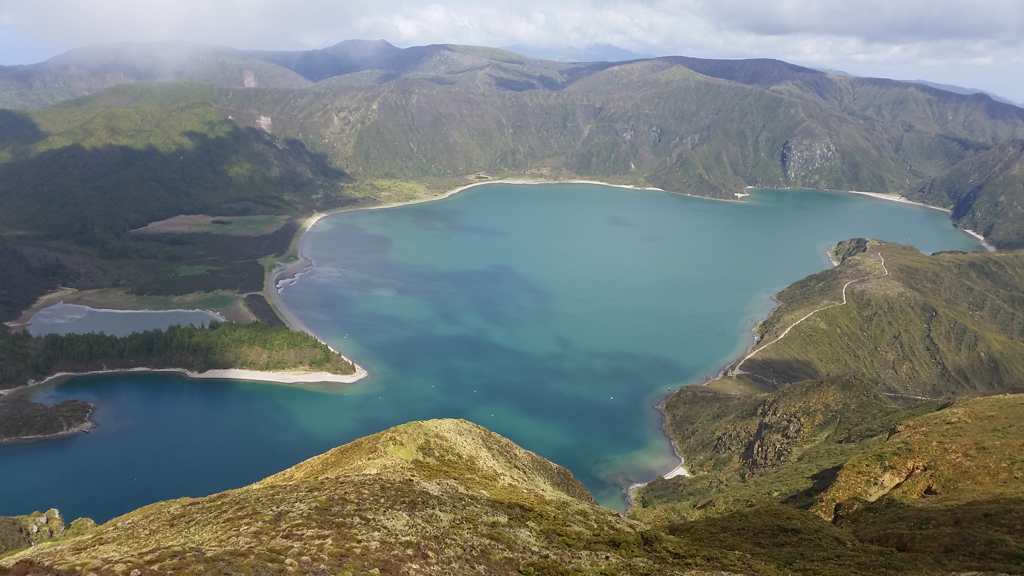 Lagoa do Fogo visto do topo (947 m.)