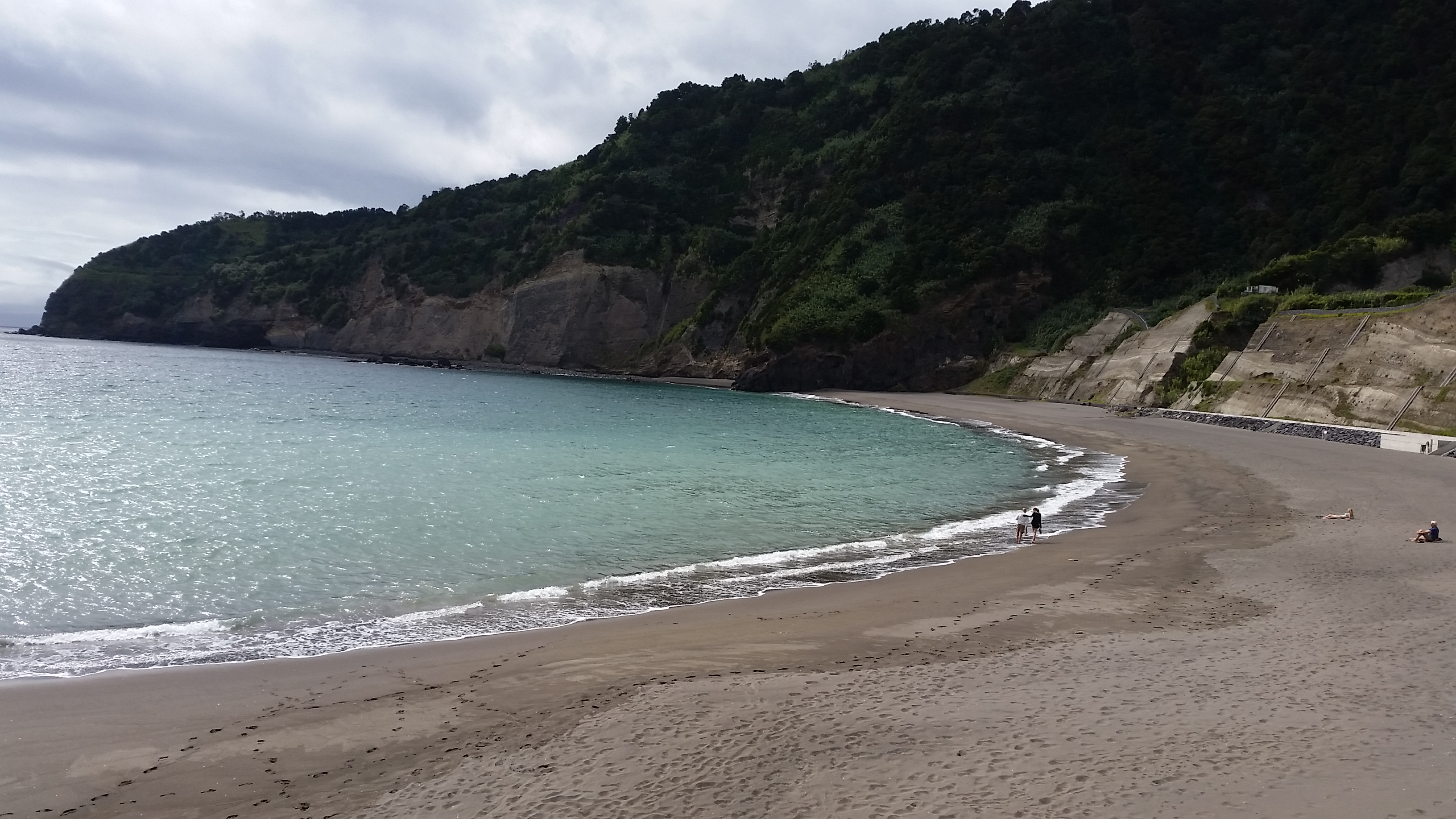 Praia do Fogo na Ribeira Quente