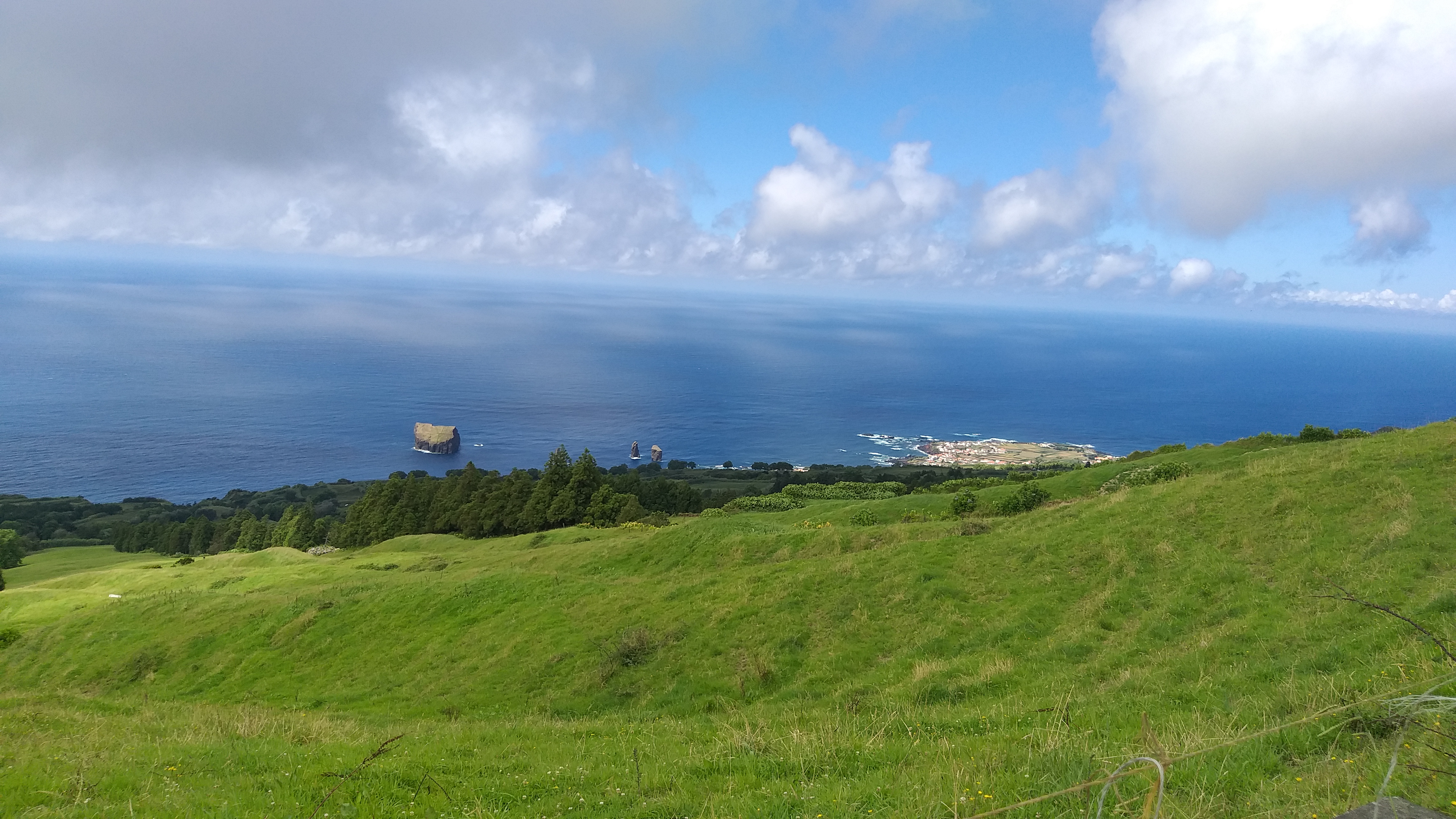 Islote y parroquia de Mosteiros