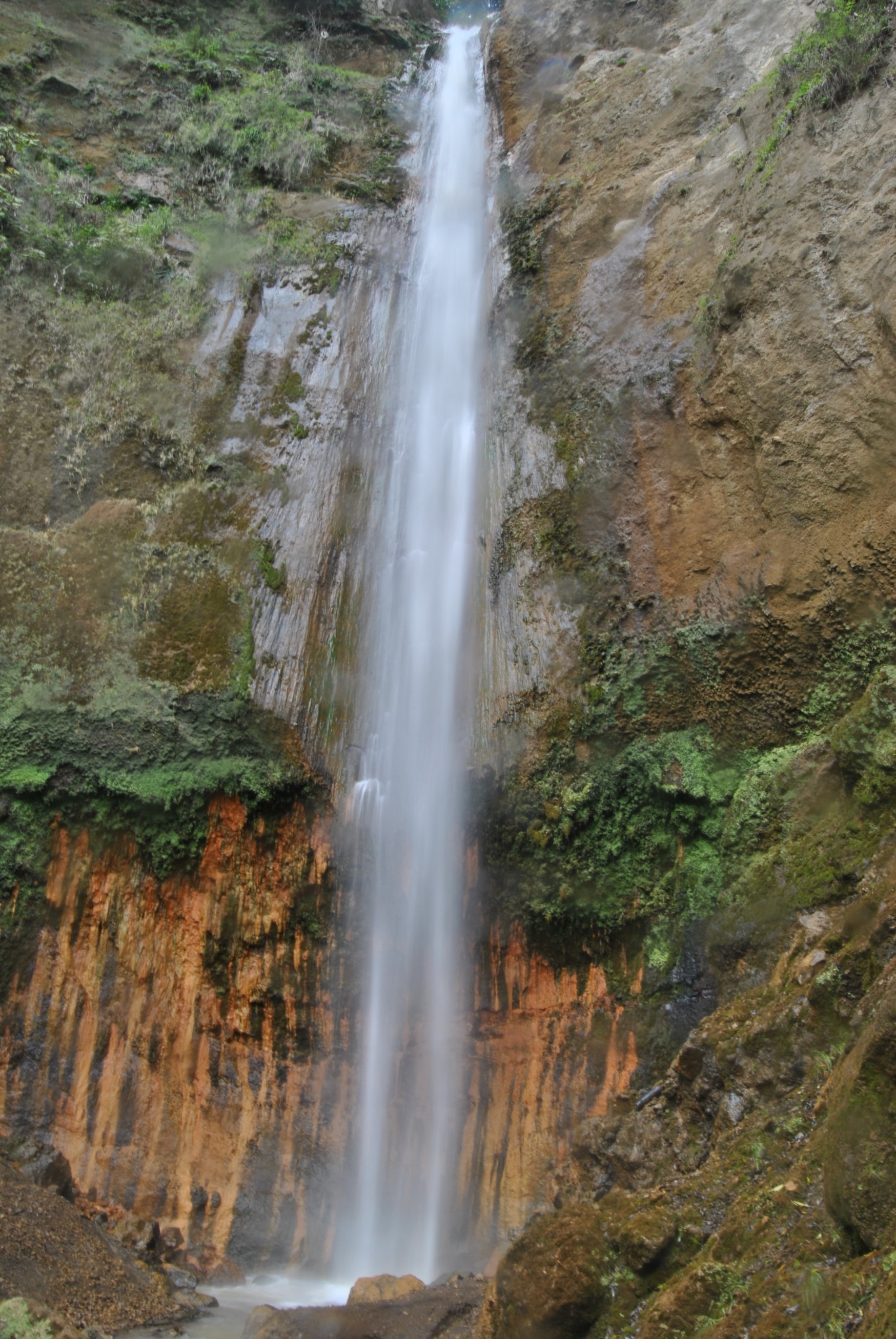 Cascata da Ribeira Quente