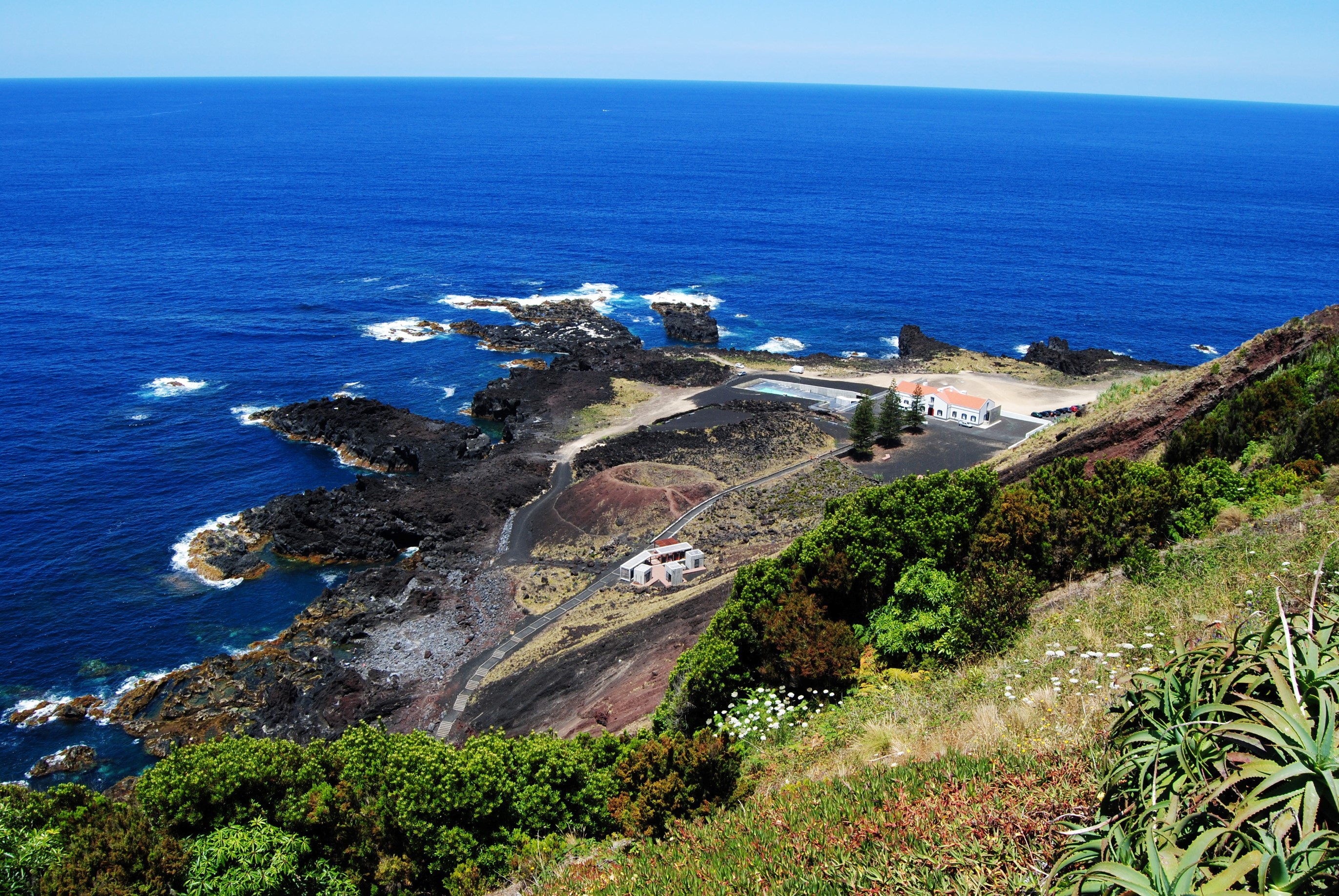 Ferraria, freguesia dos Ginetes (piscina natural de águas termais)